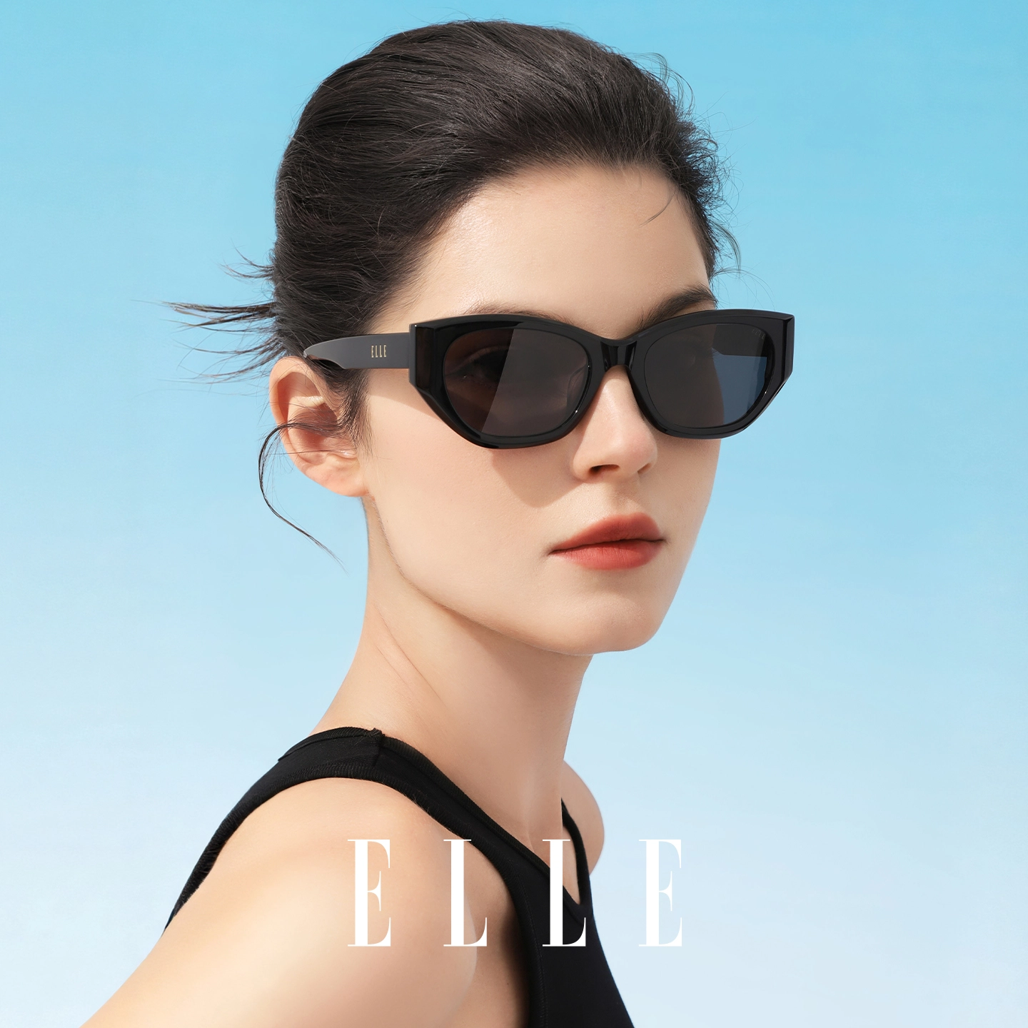 ELLE TR