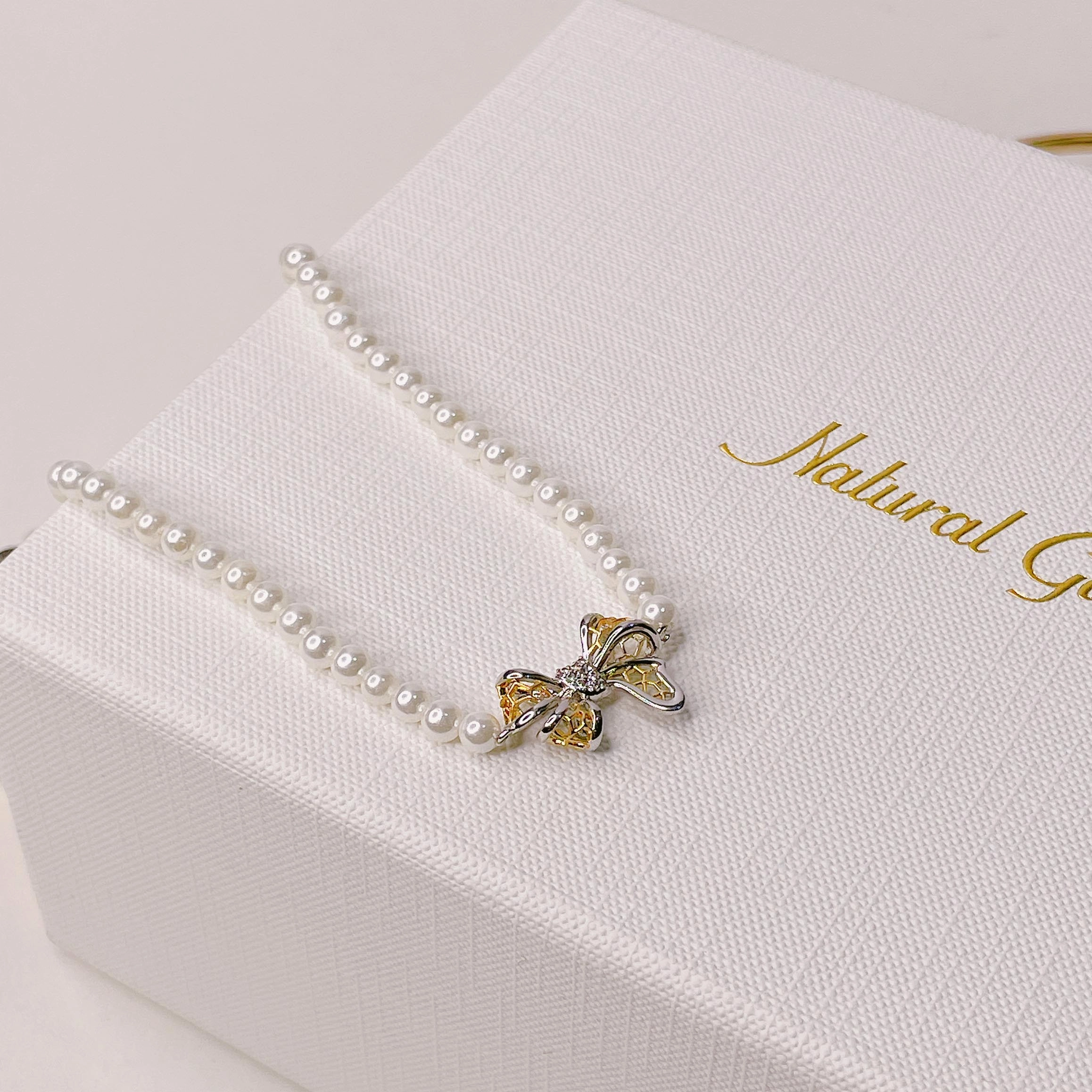 NGNATURAL GEMS choker