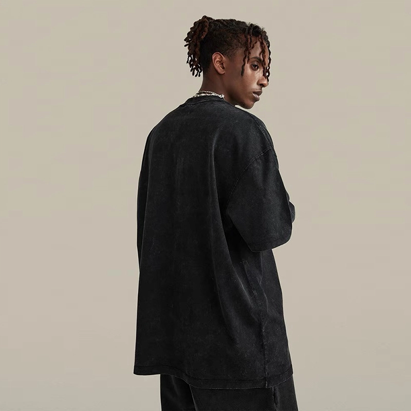 AMBER LIGHT T