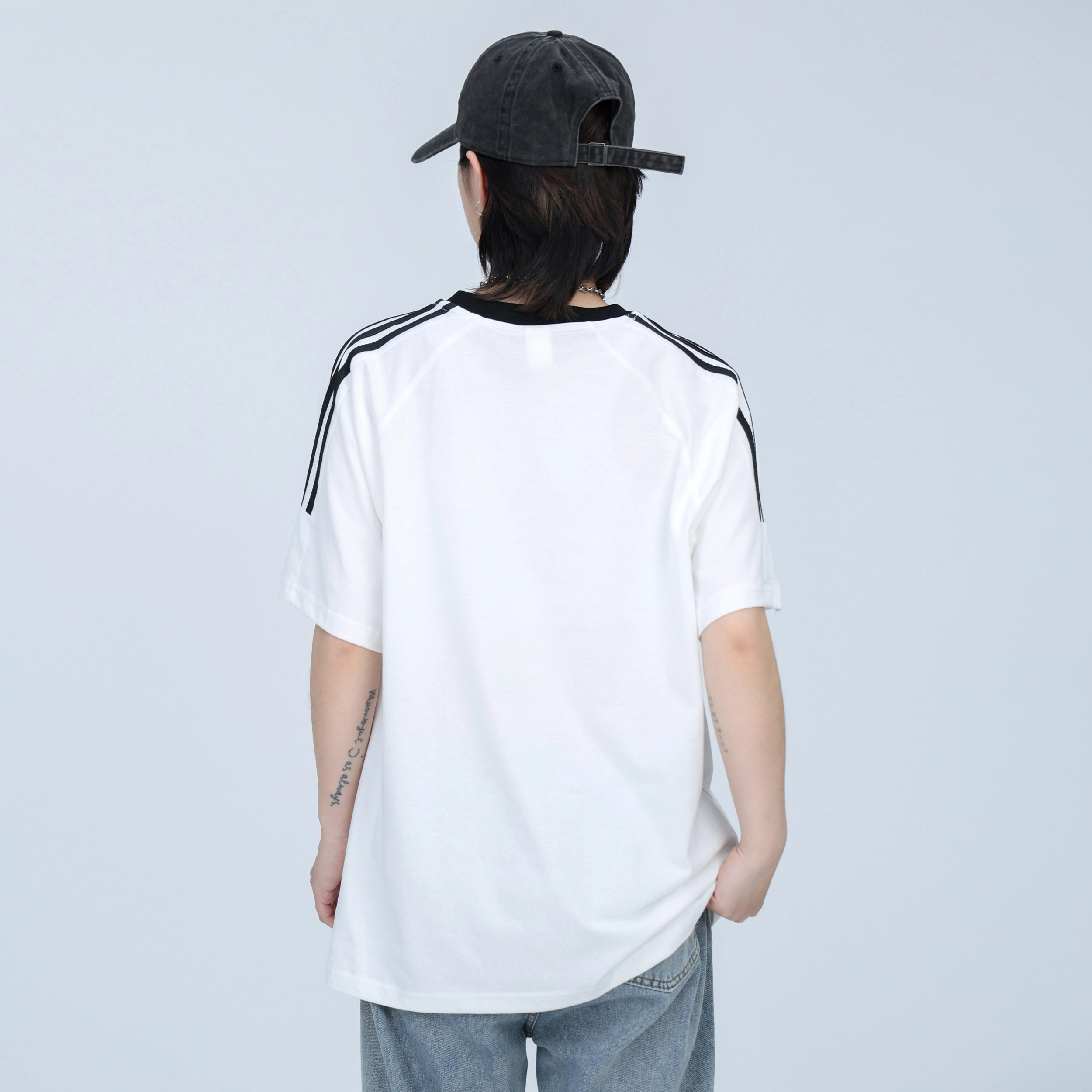 AMBER LIGHT T