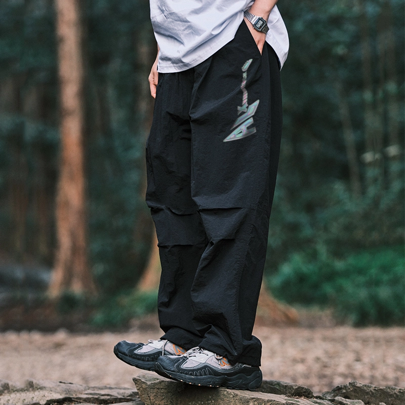 XIHU ROCK x AMBER LIGHT