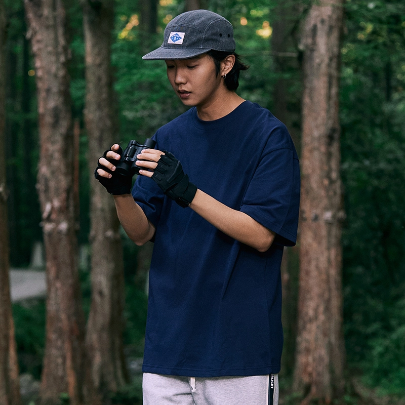 AMBER LIGHT T