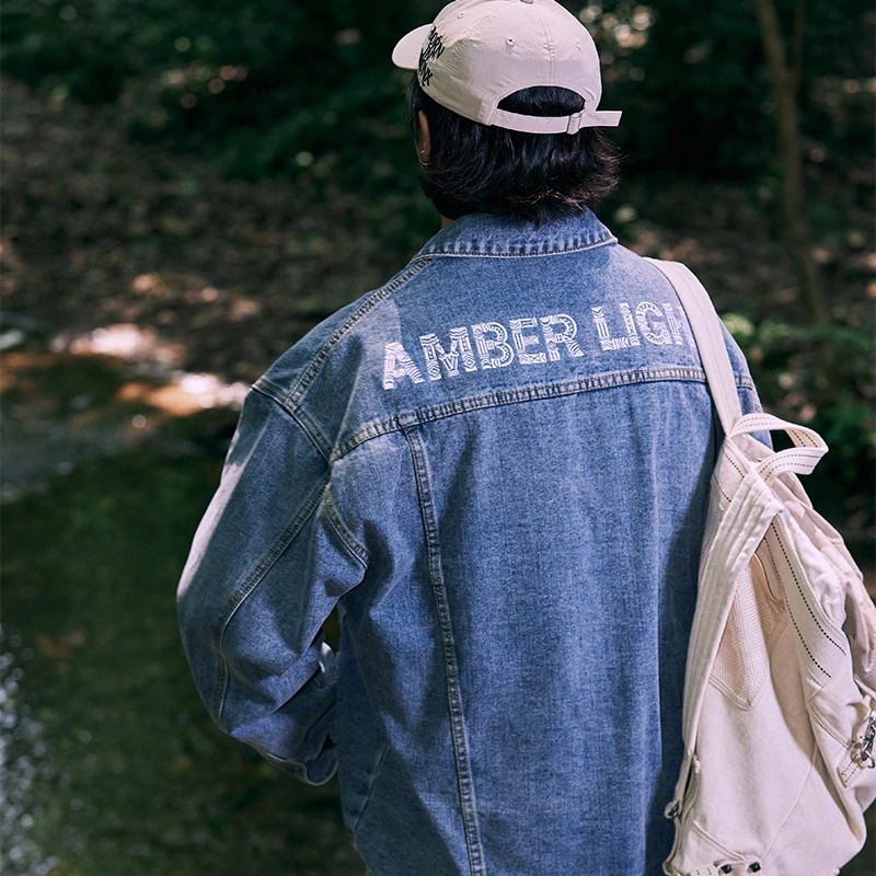 AMBER LIGHT Logo