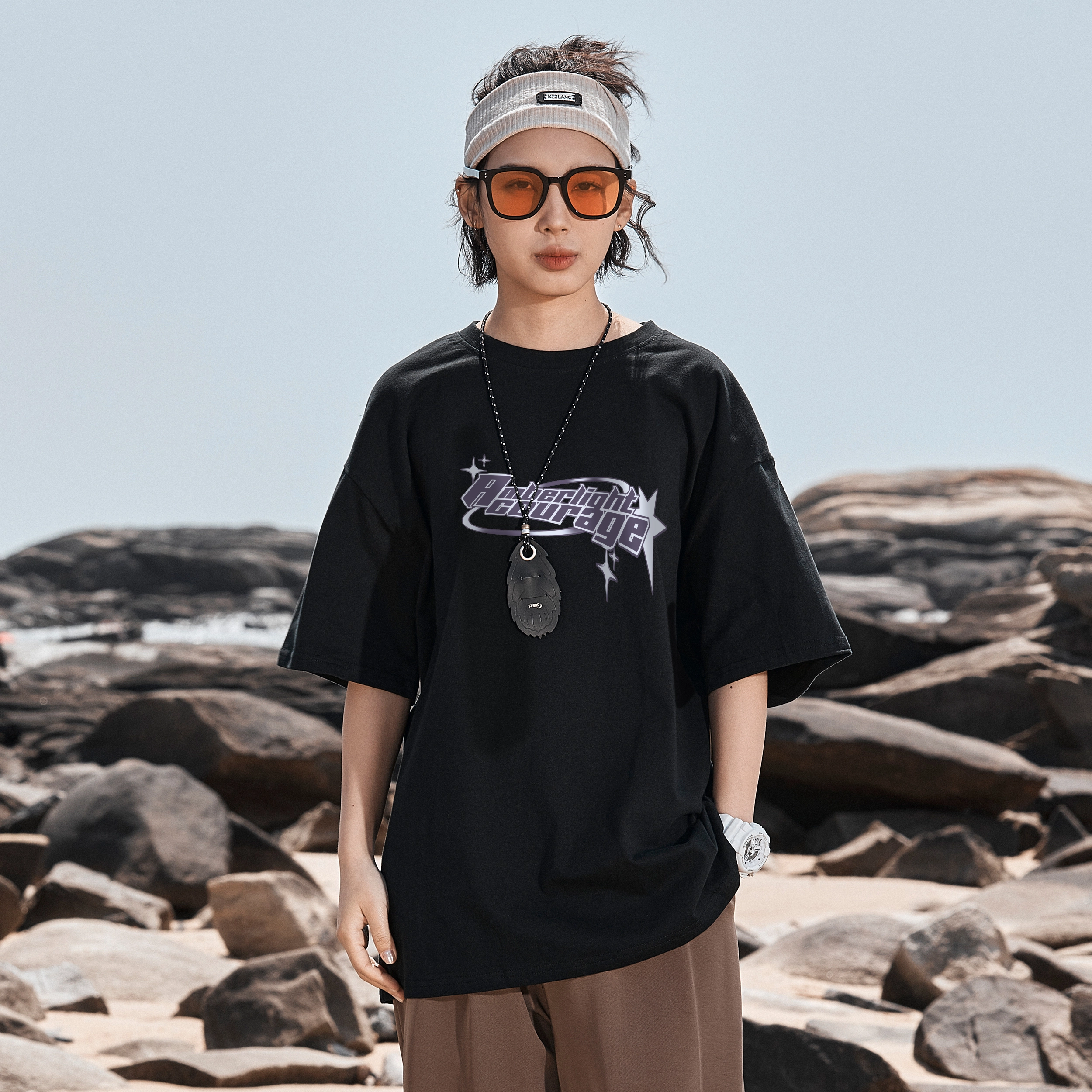 AMBER LIGHT T
