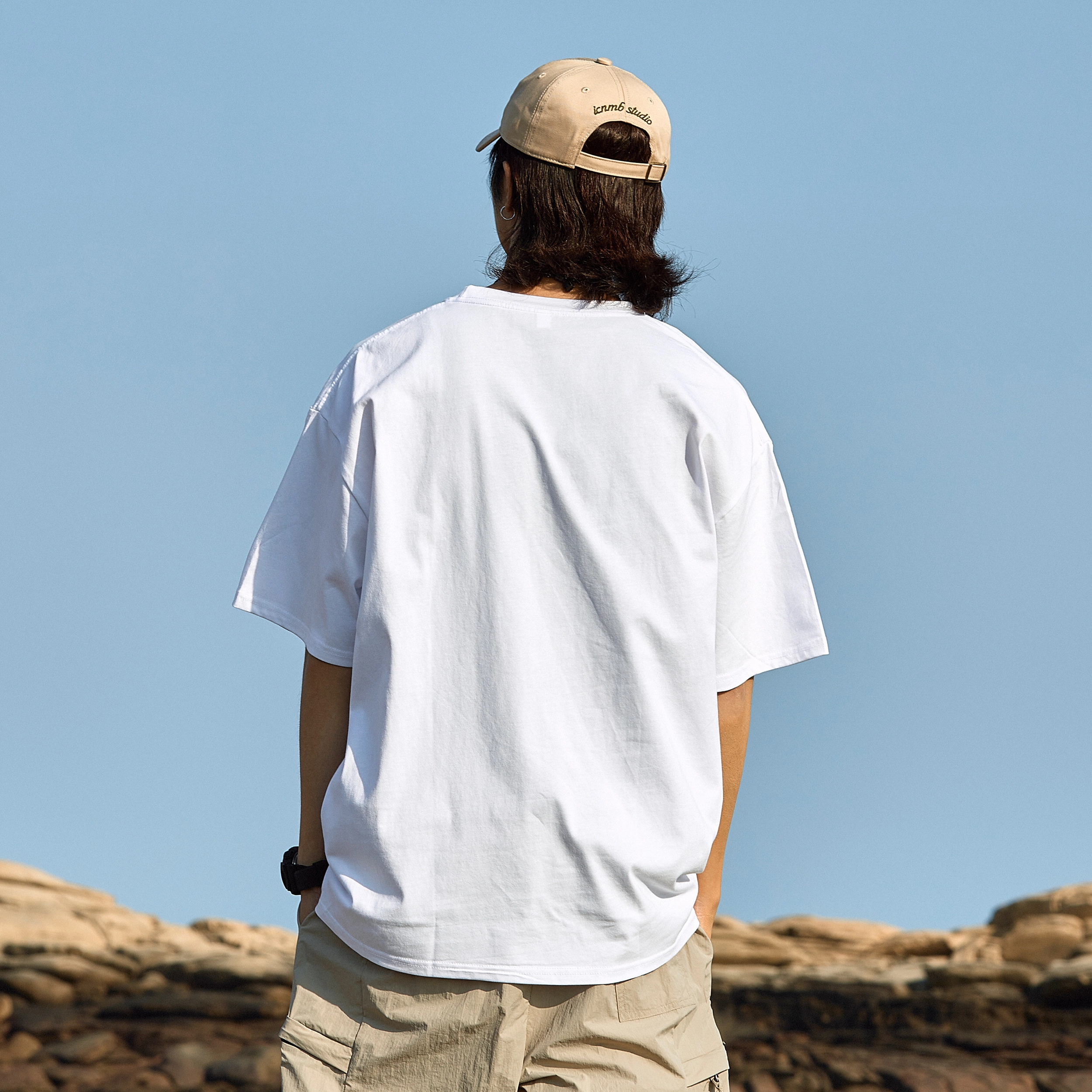 AMBER LIGHT T