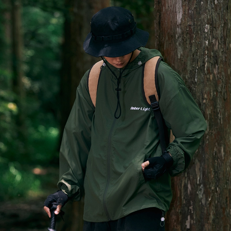 AMBER LIGHT UPF50+Logo