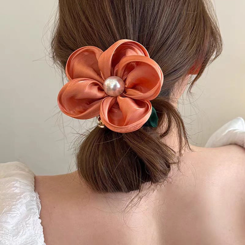 DAISY BEAUTY