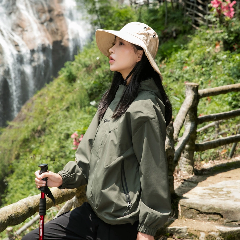 左岸 休闲户外连帽运动徒步轻便干爽透气不闷热防刮耐磨夹克 女款