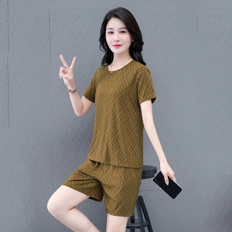 左岸 简约时尚气质日常潮流心形暗纹圆领户外通勤显瘦显高舒适轻便柔软透气亲肤短袖上衣五分裤两件套休闲套装 女款
