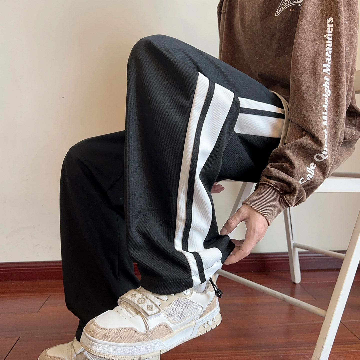 左岸 青少年港风帅气潮流拼接拼色卫裤宽松直筒裤柔软舒适透气垂感轻便抽绳裤脚长裤春秋休闲裤 男款