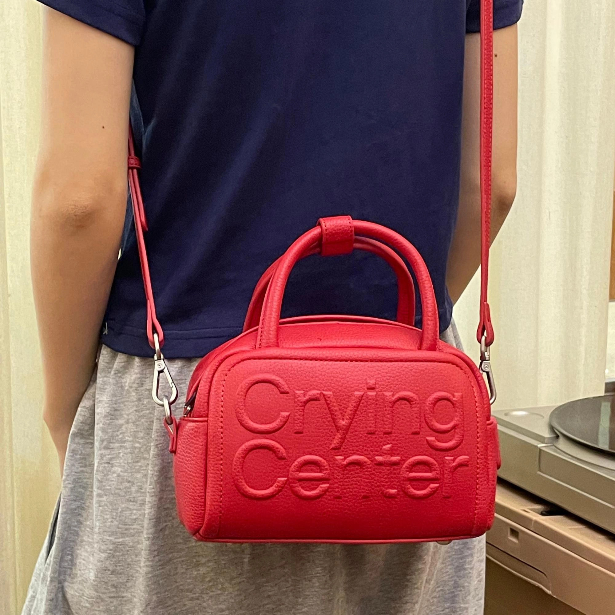Crying Center PU