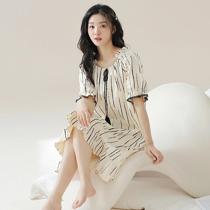 浪莎 线条设计抗菌除螨舒适亲肤宽松休闲短袖睡裙 女款 白色