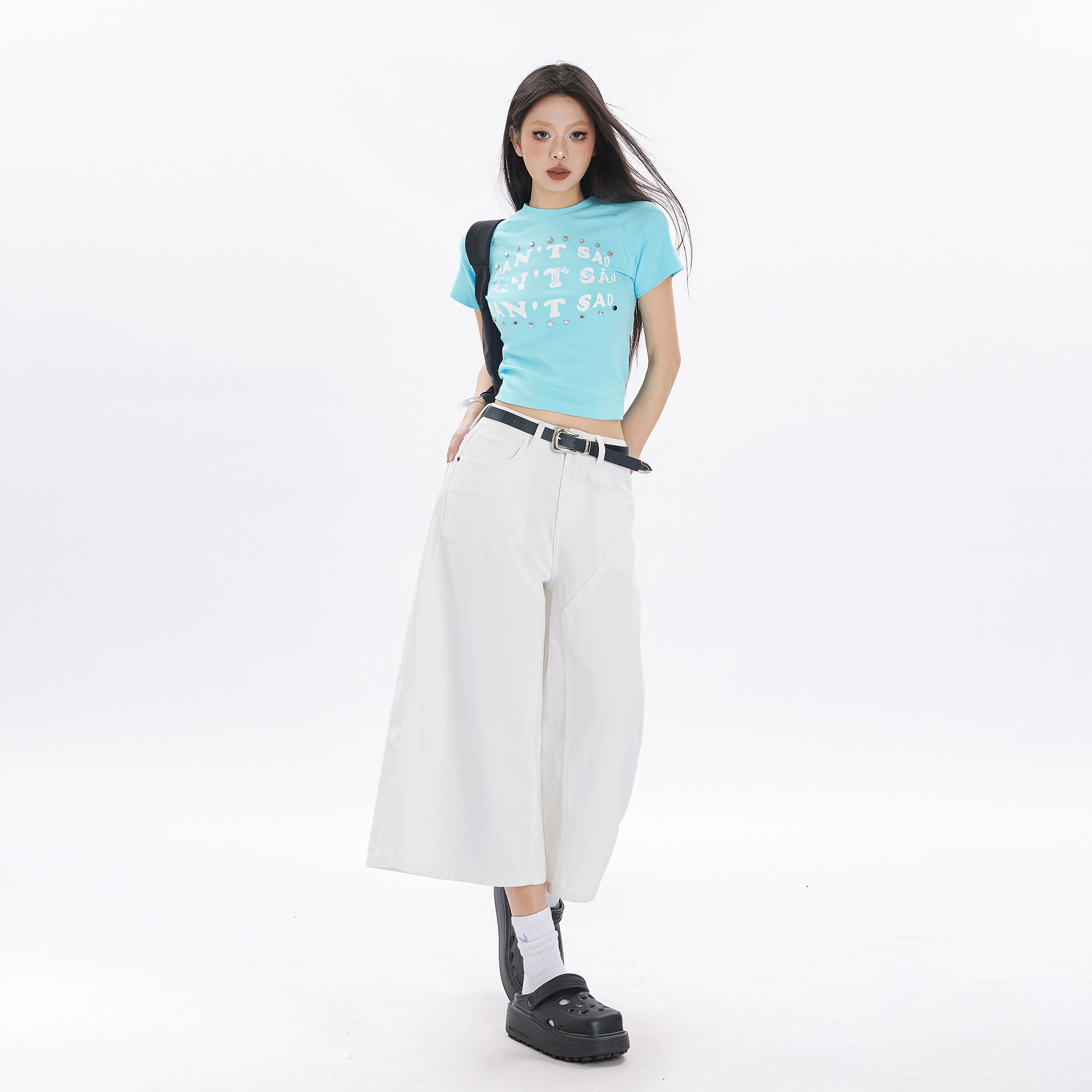 玫丝朵 纯色高腰七分直筒裤文艺风牛仔短裤 女款 白色