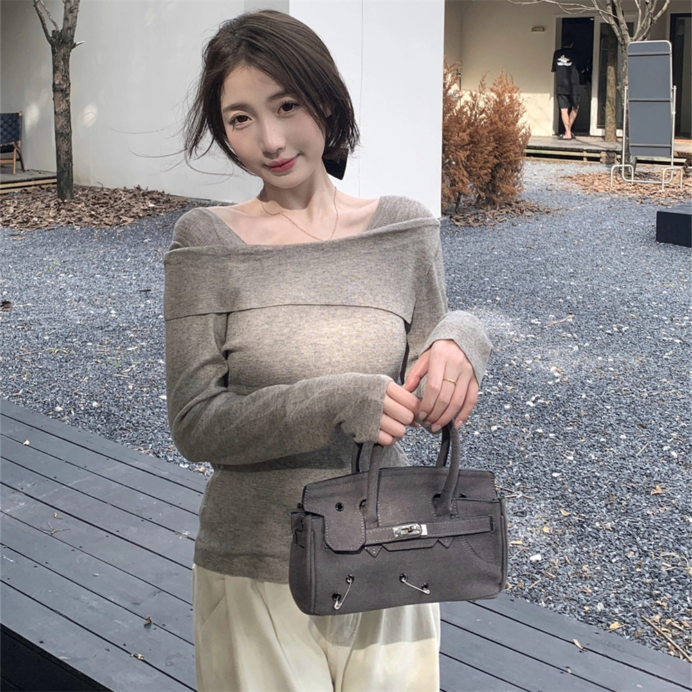 思蓓儿 韩版气质纯欲一字肩百搭长袖内搭针织衫 女款