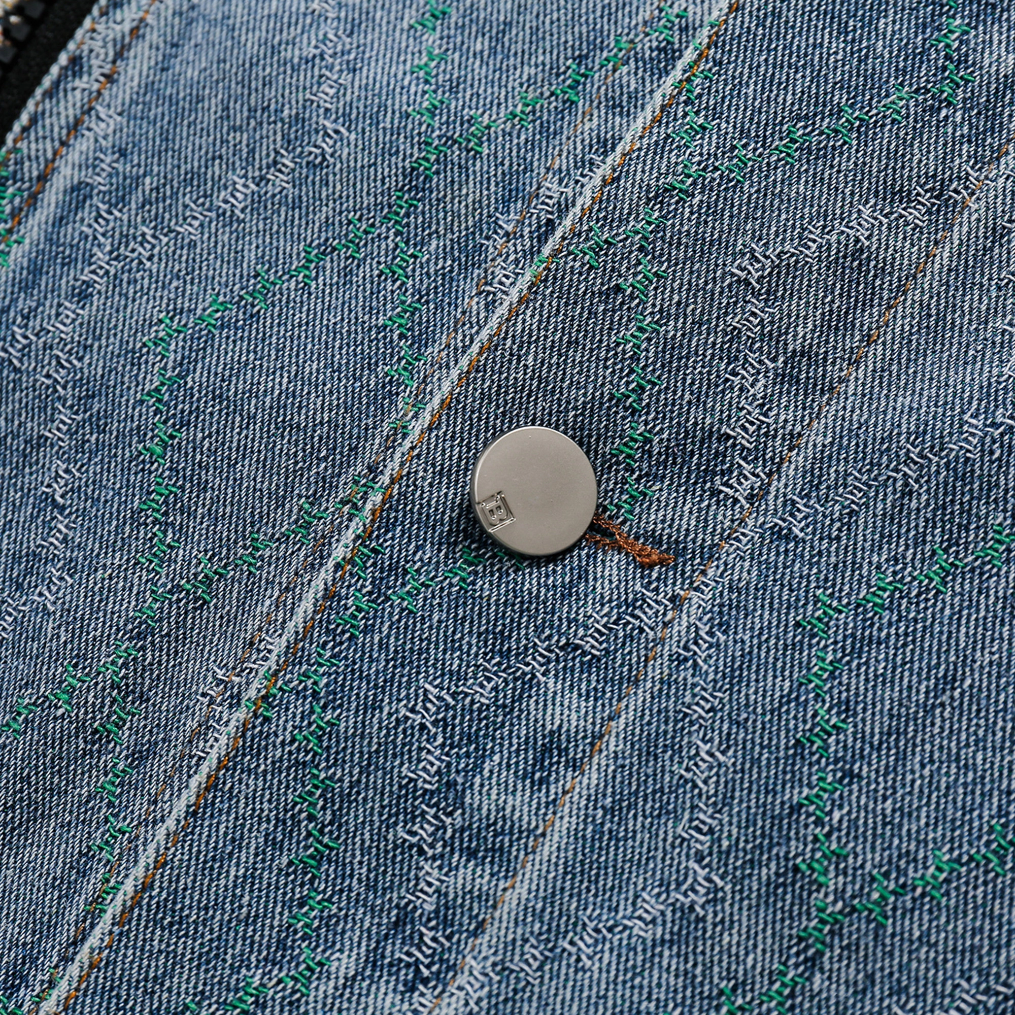 Ant Studio oversize