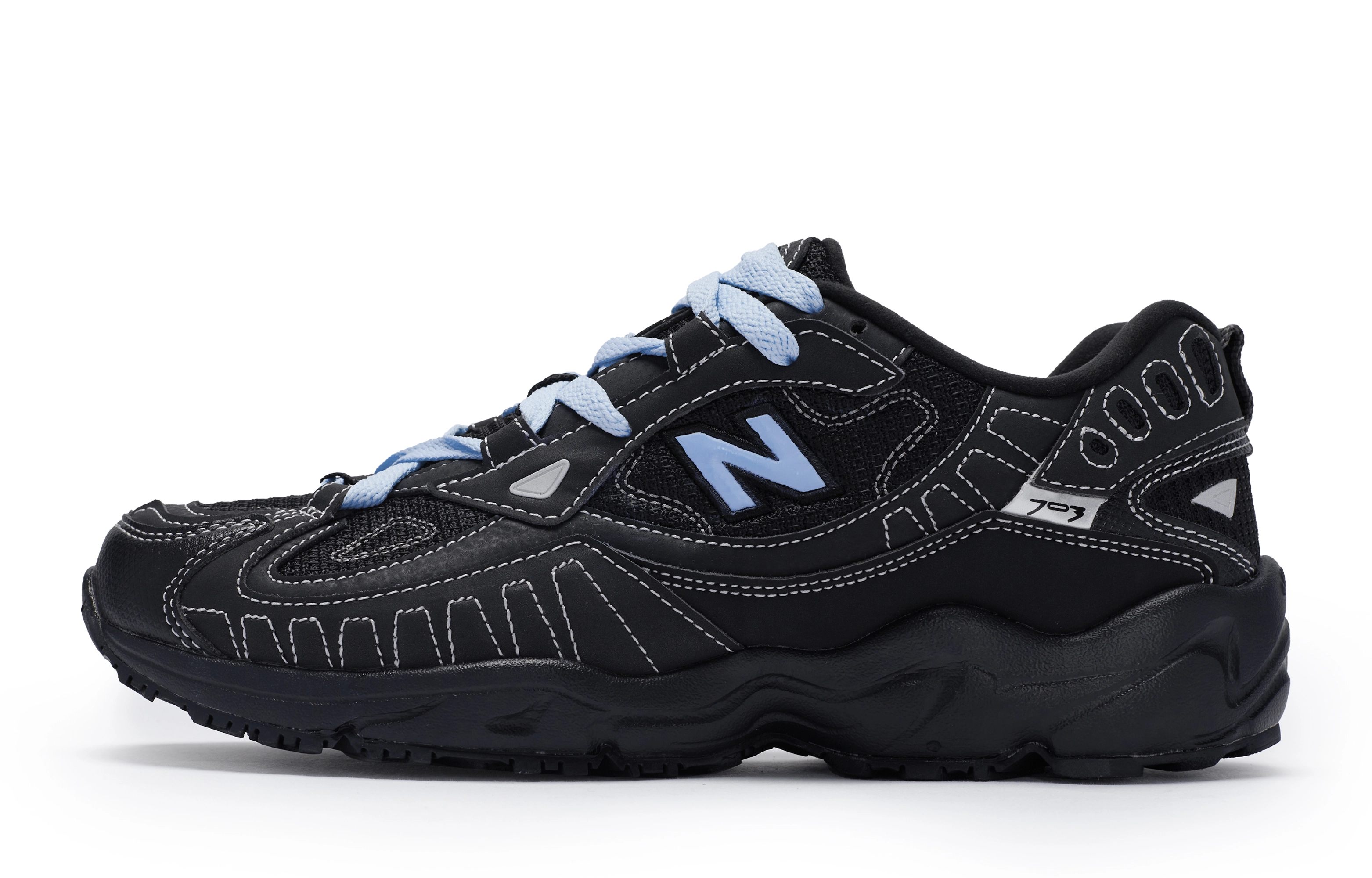 New Balance NB 703 811