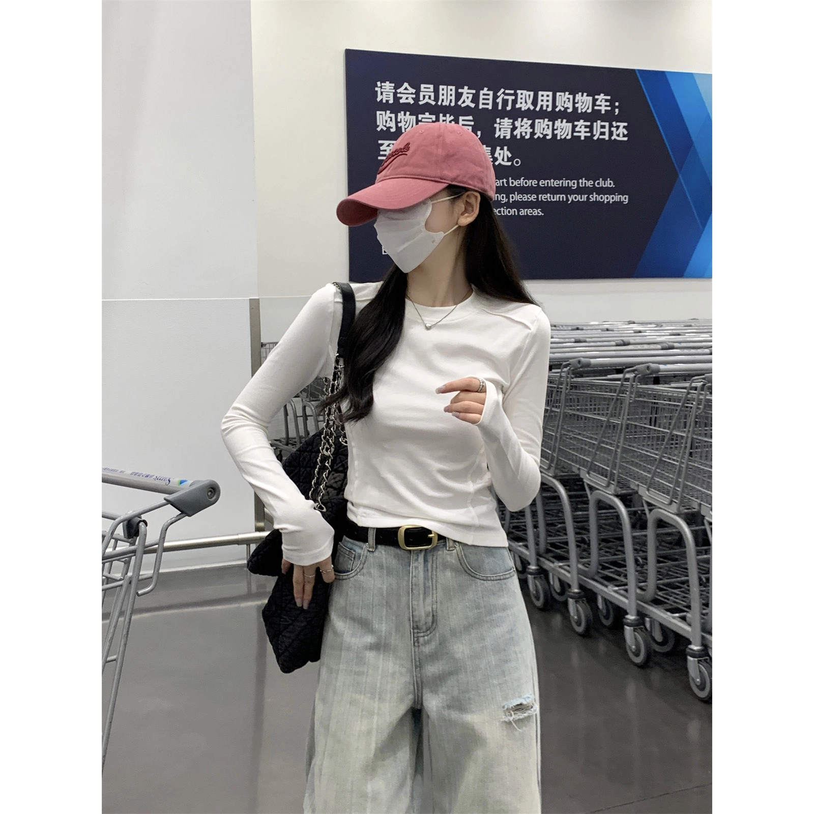CASTLE WOODS 2025chic T