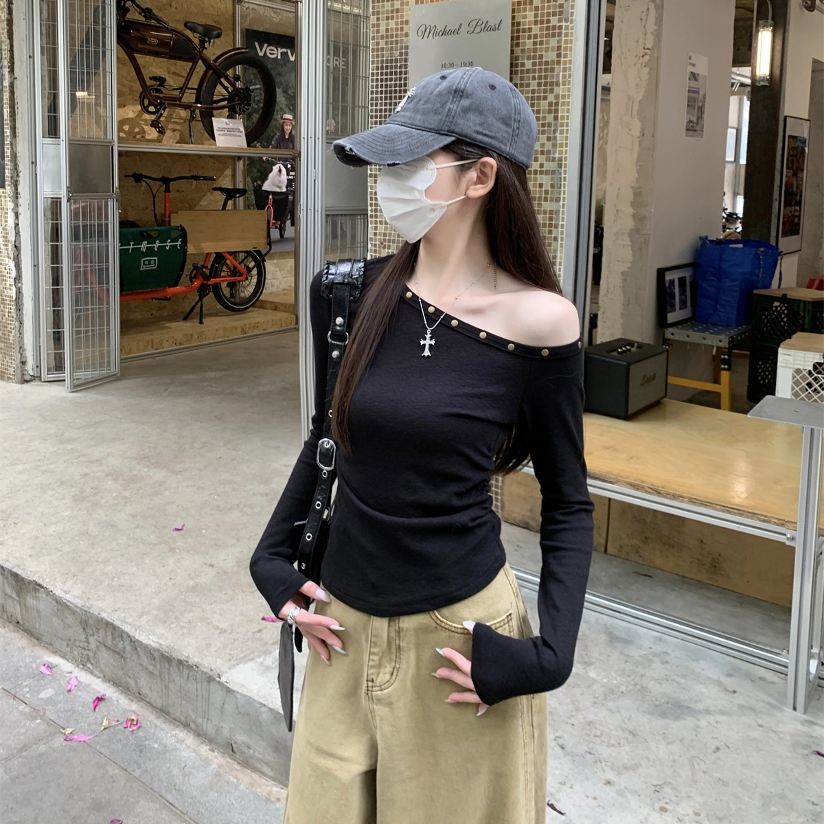 CASTLE WOODS chic T