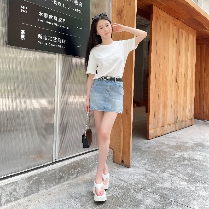 大薇家 经典设计潮流时尚 舒适百搭 橡胶底人字拖鞋 女