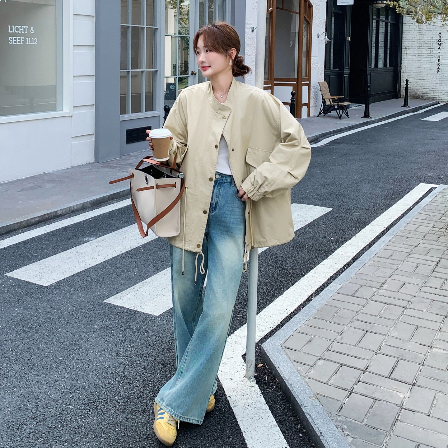 袋鼠 韩系高级感宽松剪裁设计感长袖质感防风截短外套 女款