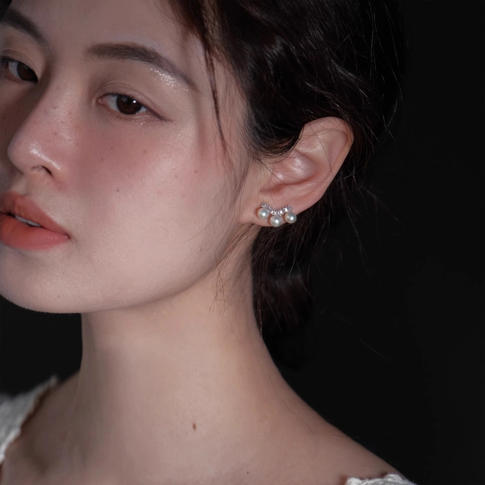 韵系 韵系小巧精致轻奢小众甜美 微镶锆石珍珠 耳钉 女款
