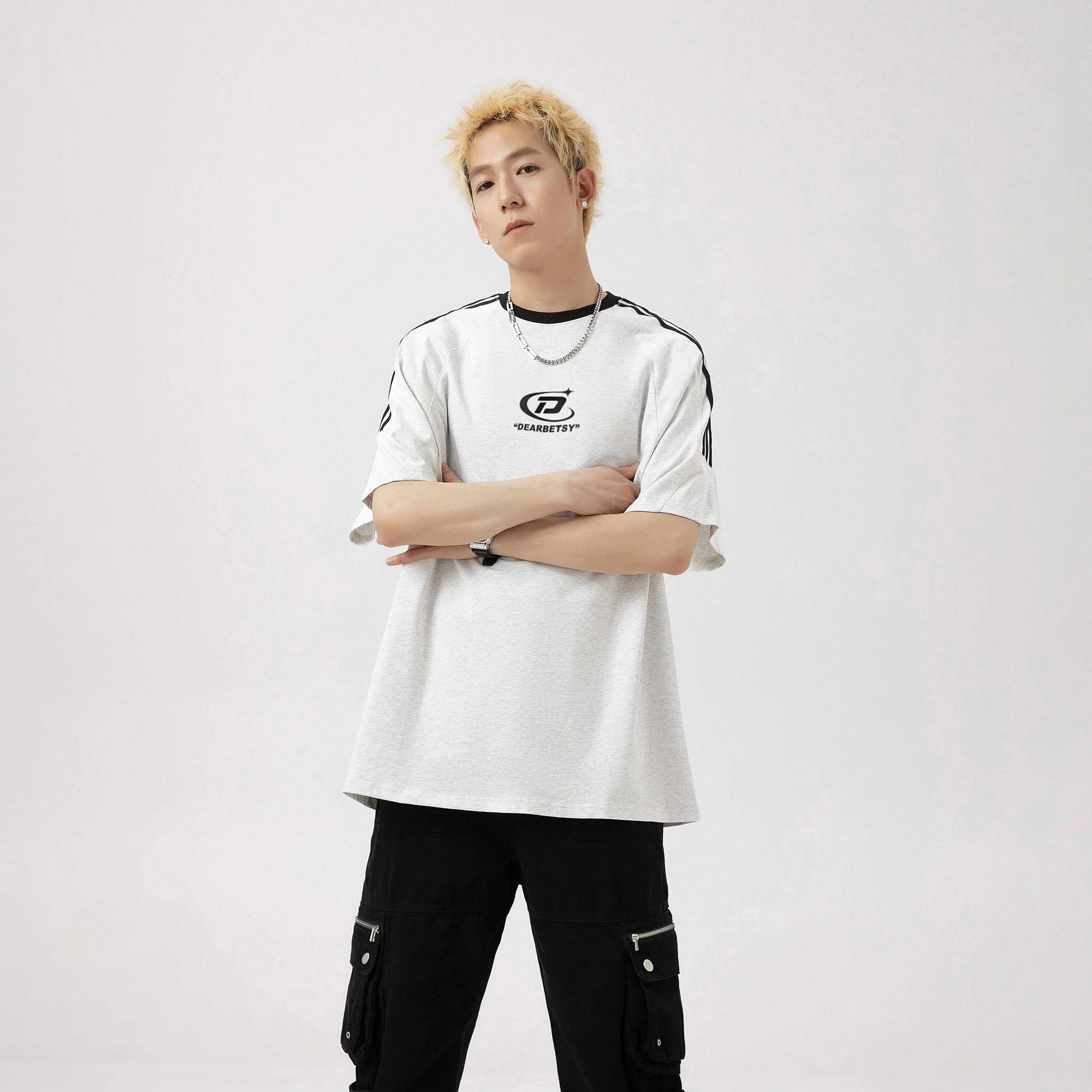 DEAR BETSY logo T