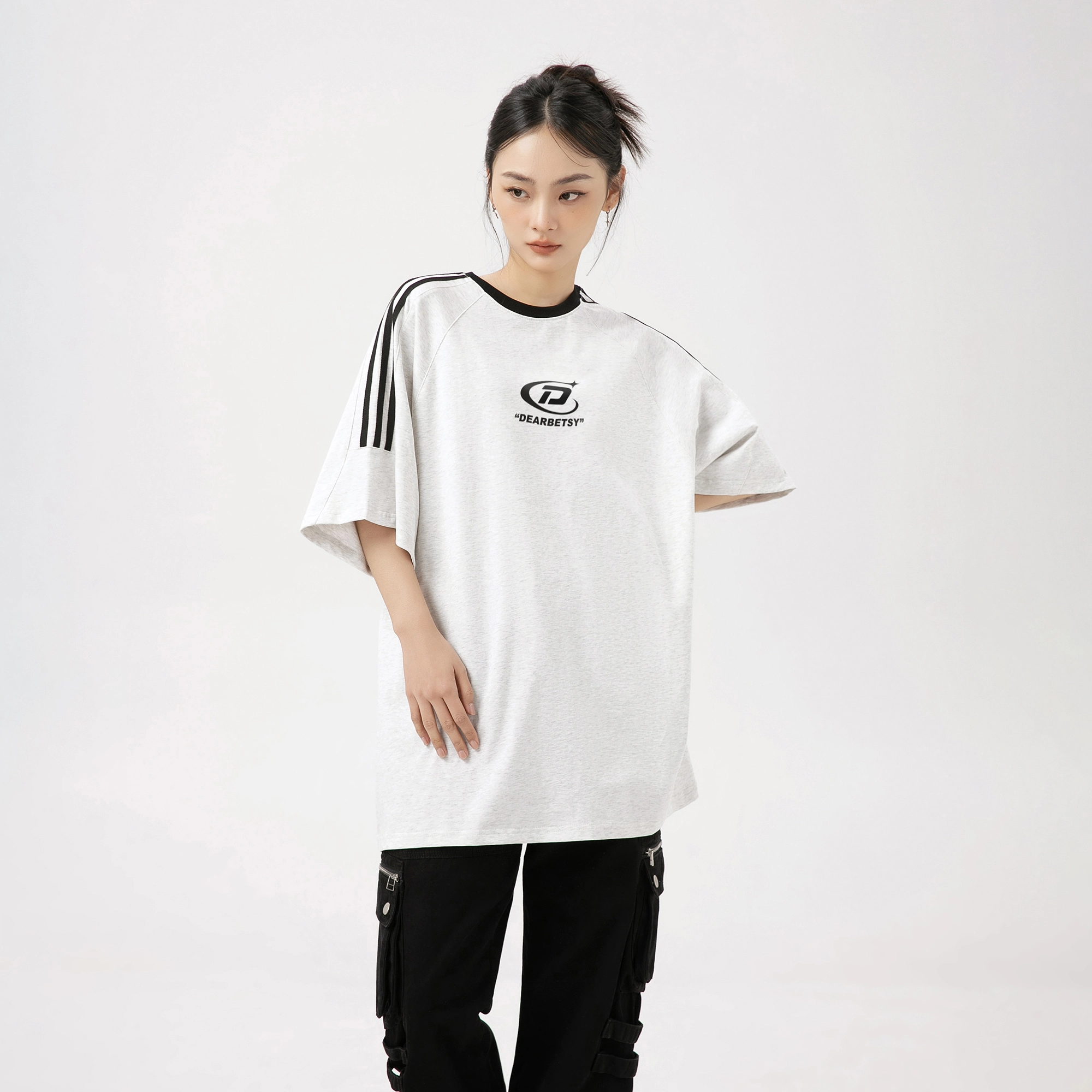 DEAR BETSY logo T