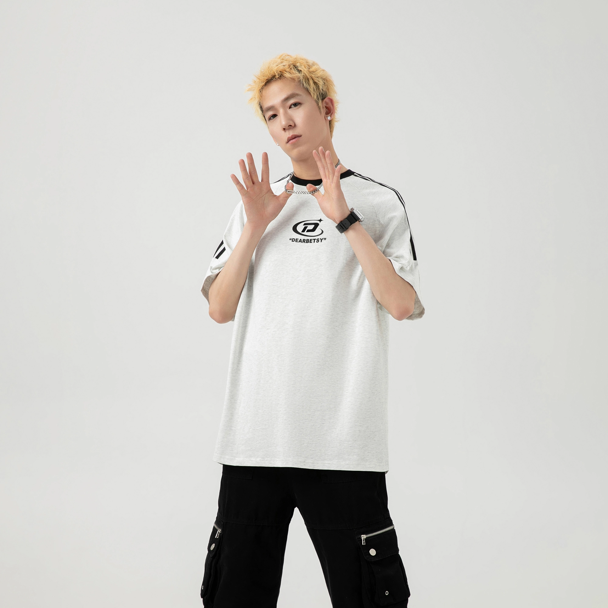DEAR BETSY logo T