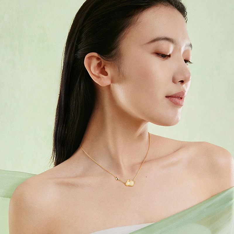 宫主 月光兔 和田玉项链 青白玉 女款