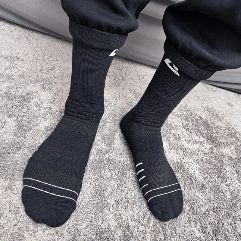 AW1 5