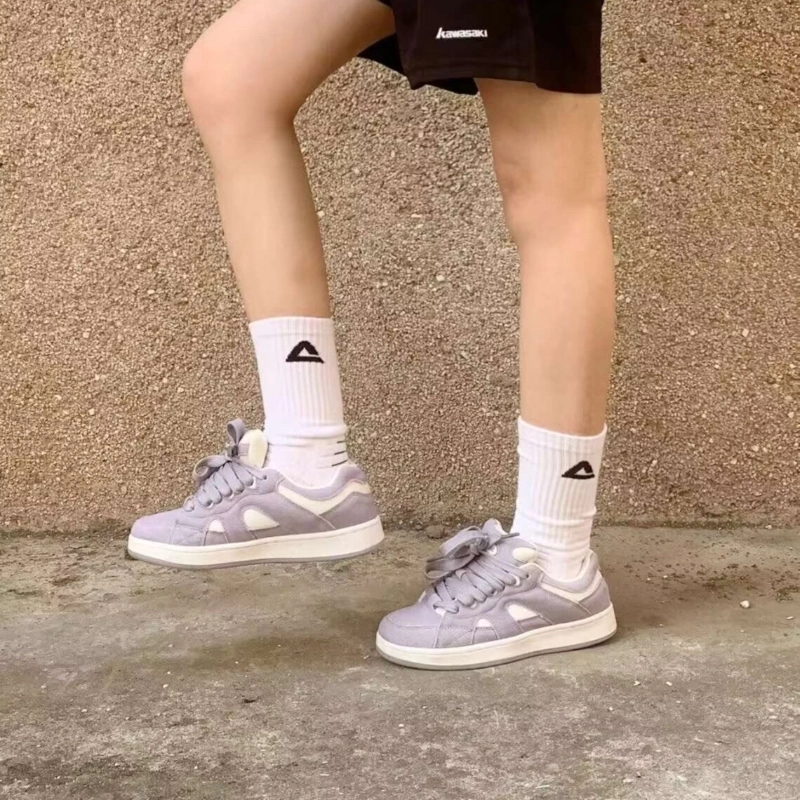 AW1 5