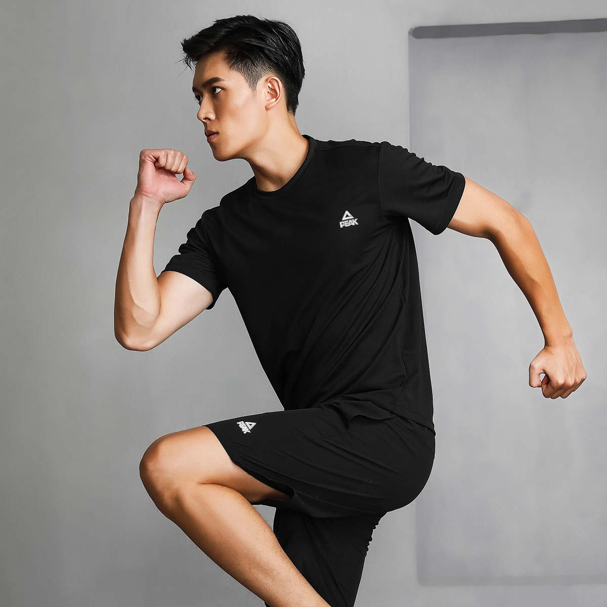 x SPORTS