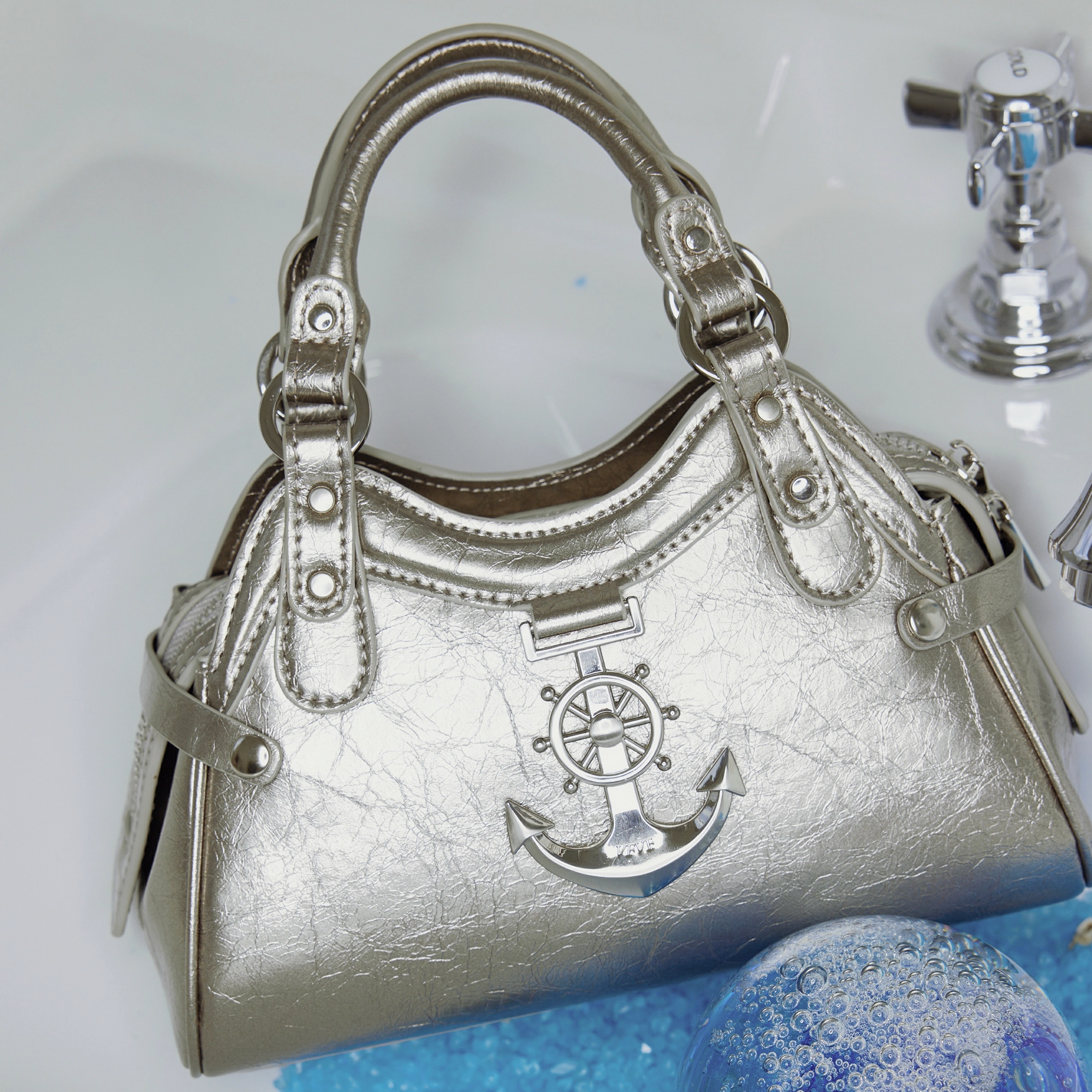 VFVF BAG OFFICAL