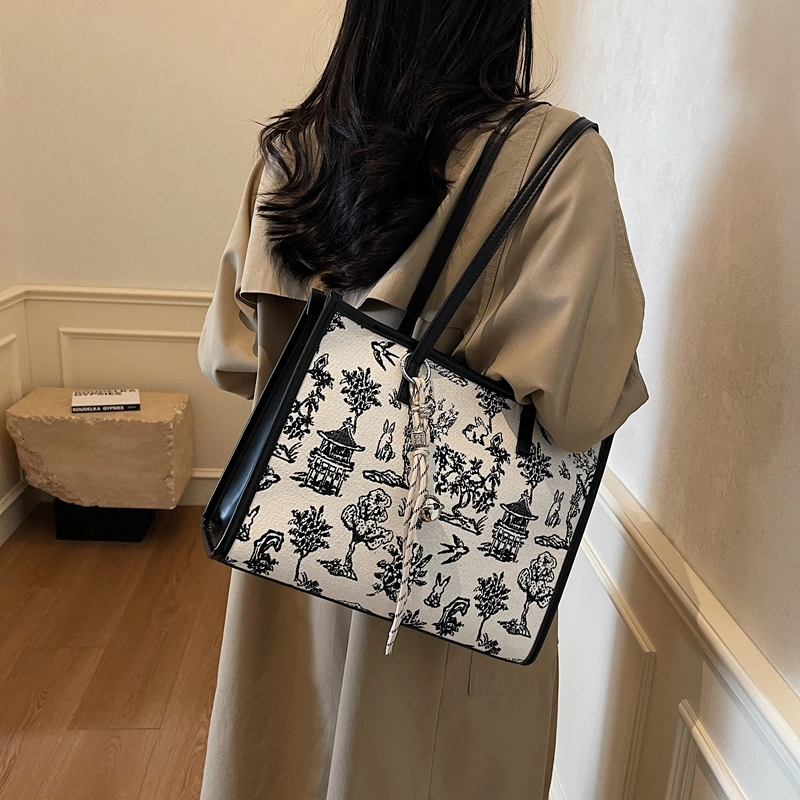 凡思曼 小众高级感原创简约时尚新中式优雅百搭通勤上课托特包 布 腋下包单肩手提包 大号 女款 黑色棕色
