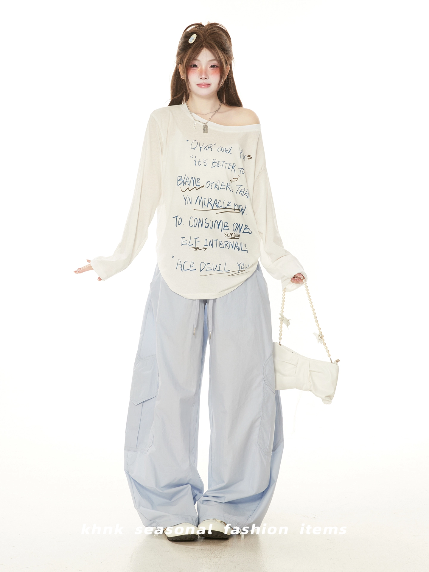 Ant Studio 2025t T