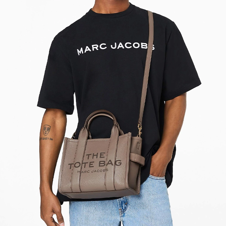 MARC JACOBS MJ The Mini Travelerlogo Tote