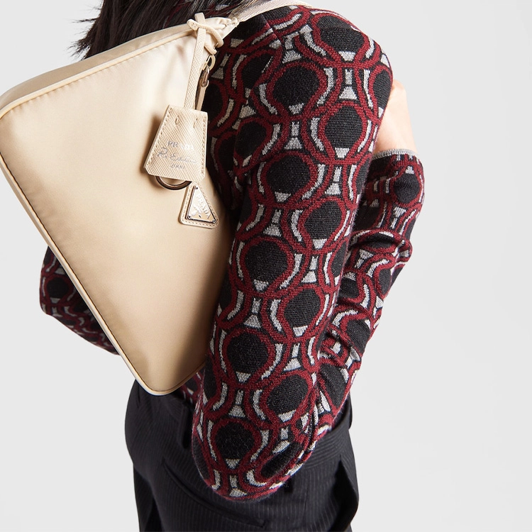 PRADA Re-Edition 2000