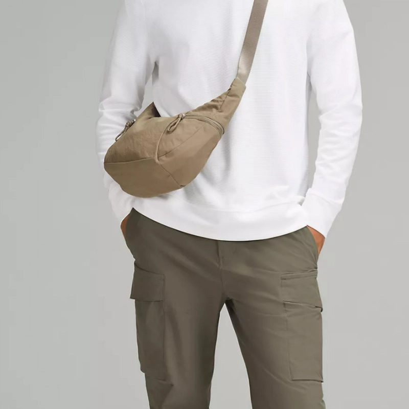 lululemon Slouchy Sling 6L