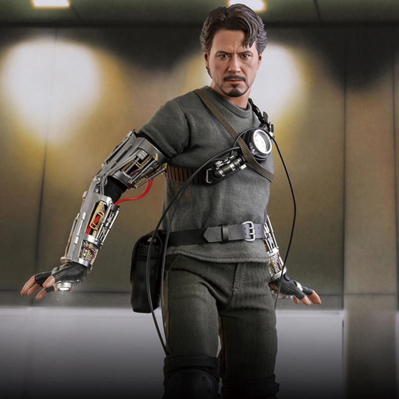 Hot Toys 16 30cm