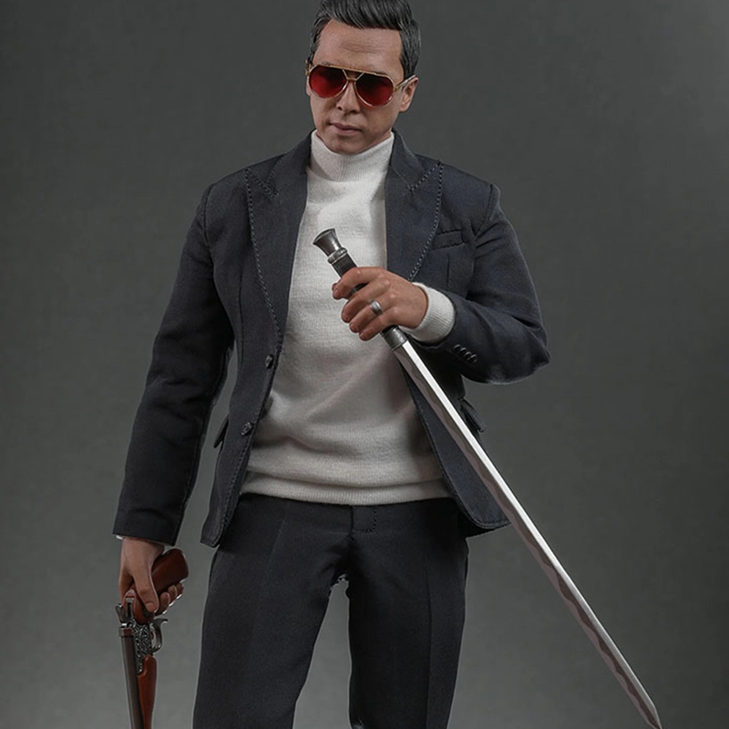 Hot Toys 16 29cm