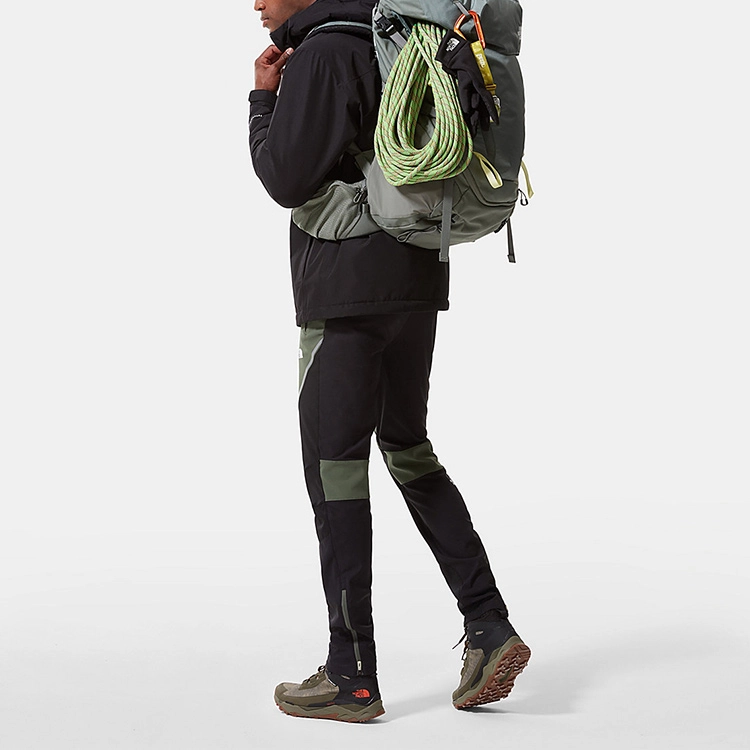 THE NORTH FACE DRYZZLE FUTURELIGHT Logo