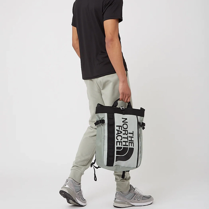 THE NORTH FACE Base CampLogo