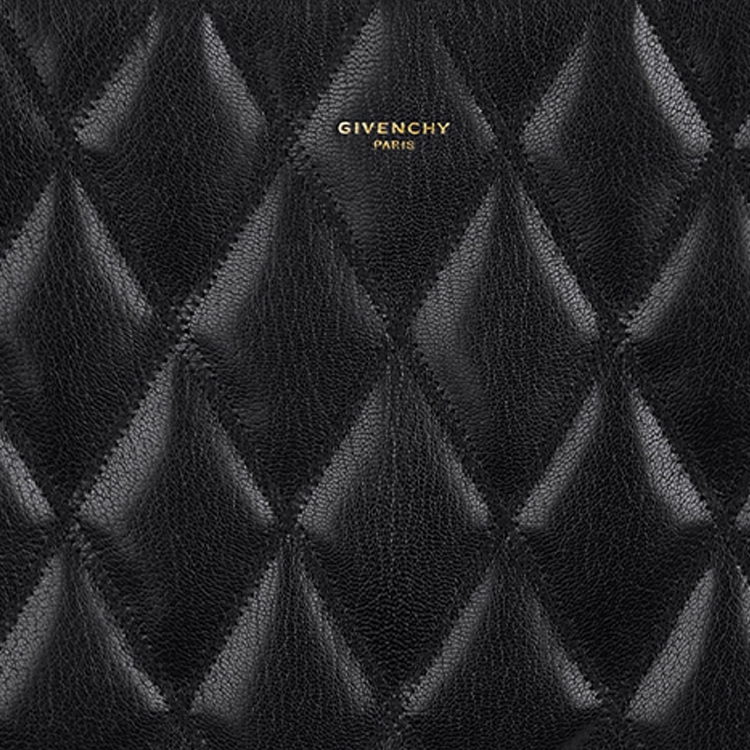 GIVENCHY
