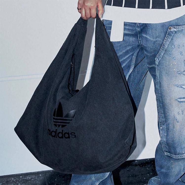adidas originals Logo