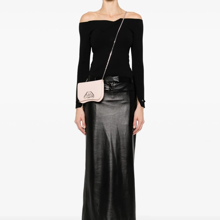 Alexander McQueen AMQ Seal