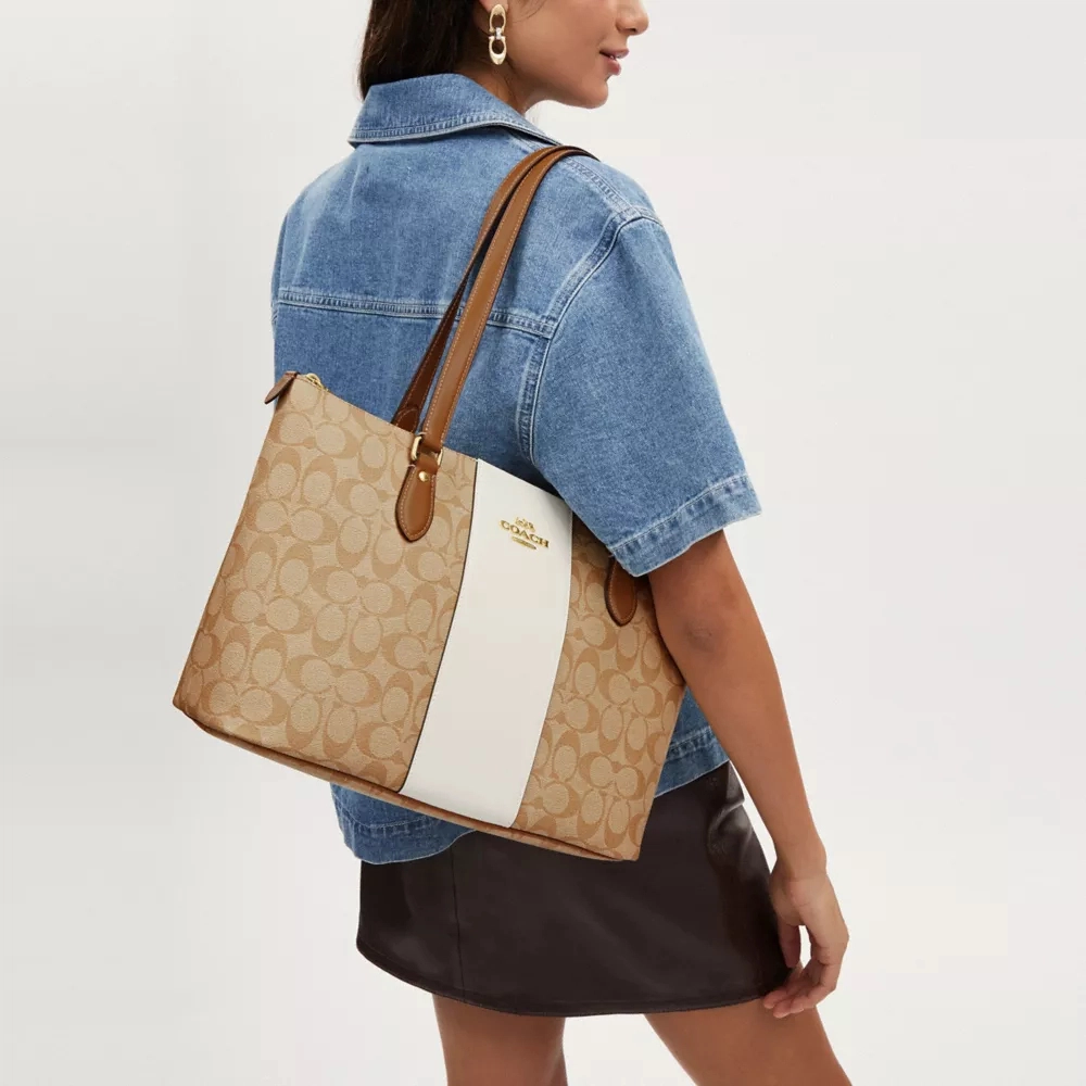 COACH Gallery 37 Tote