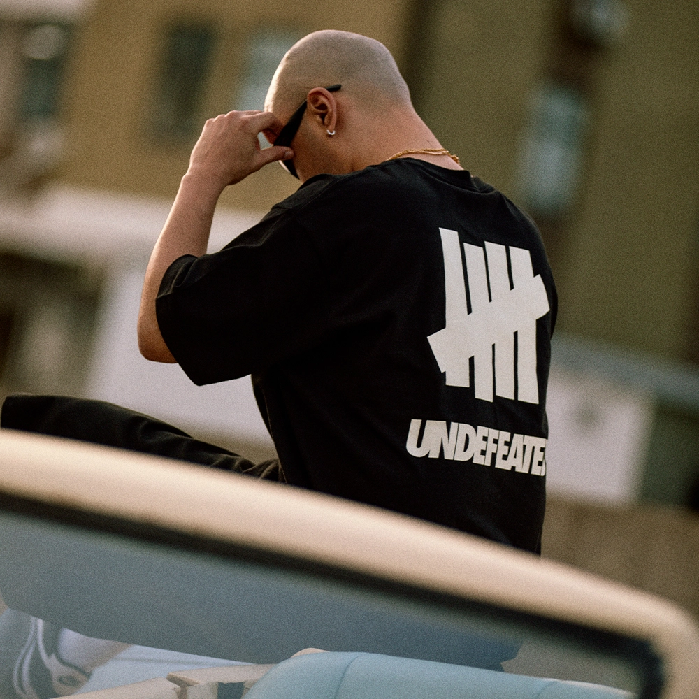 UNDEFEATED SS25 LogoT