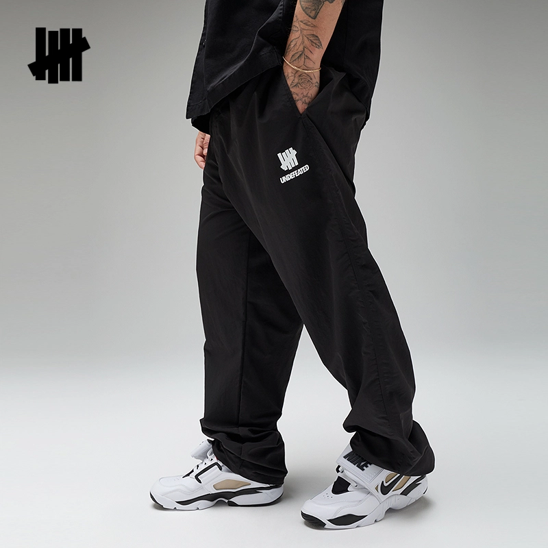 UNDEFEATED FW25 Logo