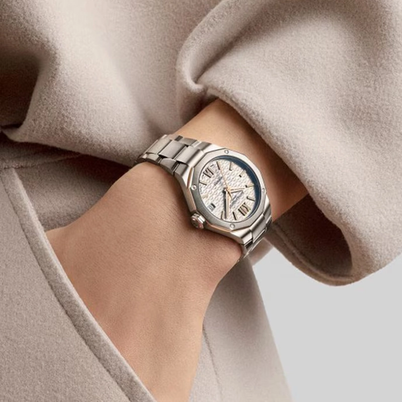 Baume Mercier 50 M0A10730