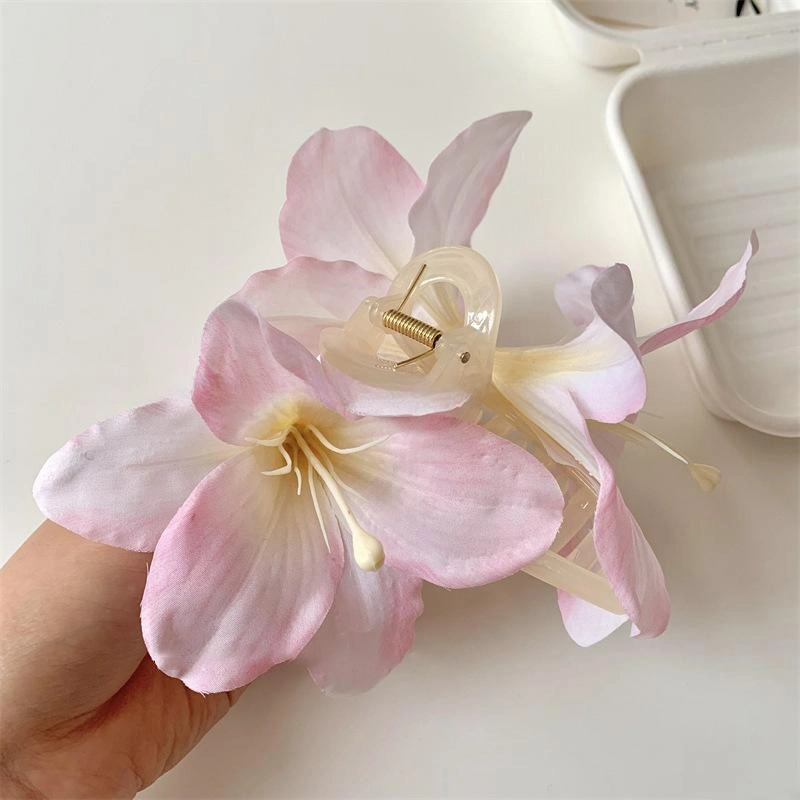贯古今 百合花仙唯美仿真立体花朵氛围感后脑勺 亚克力 发夹 女款